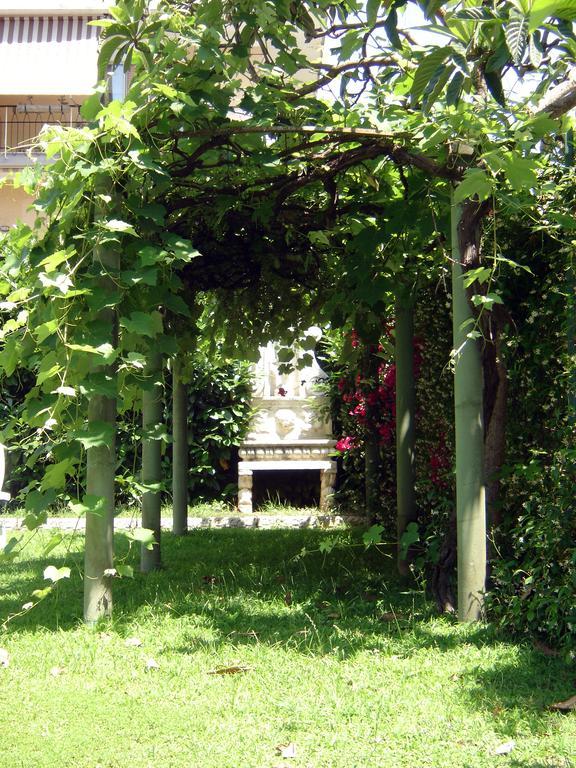 B&B Villa Fantasia Gaeta Kültér fotó